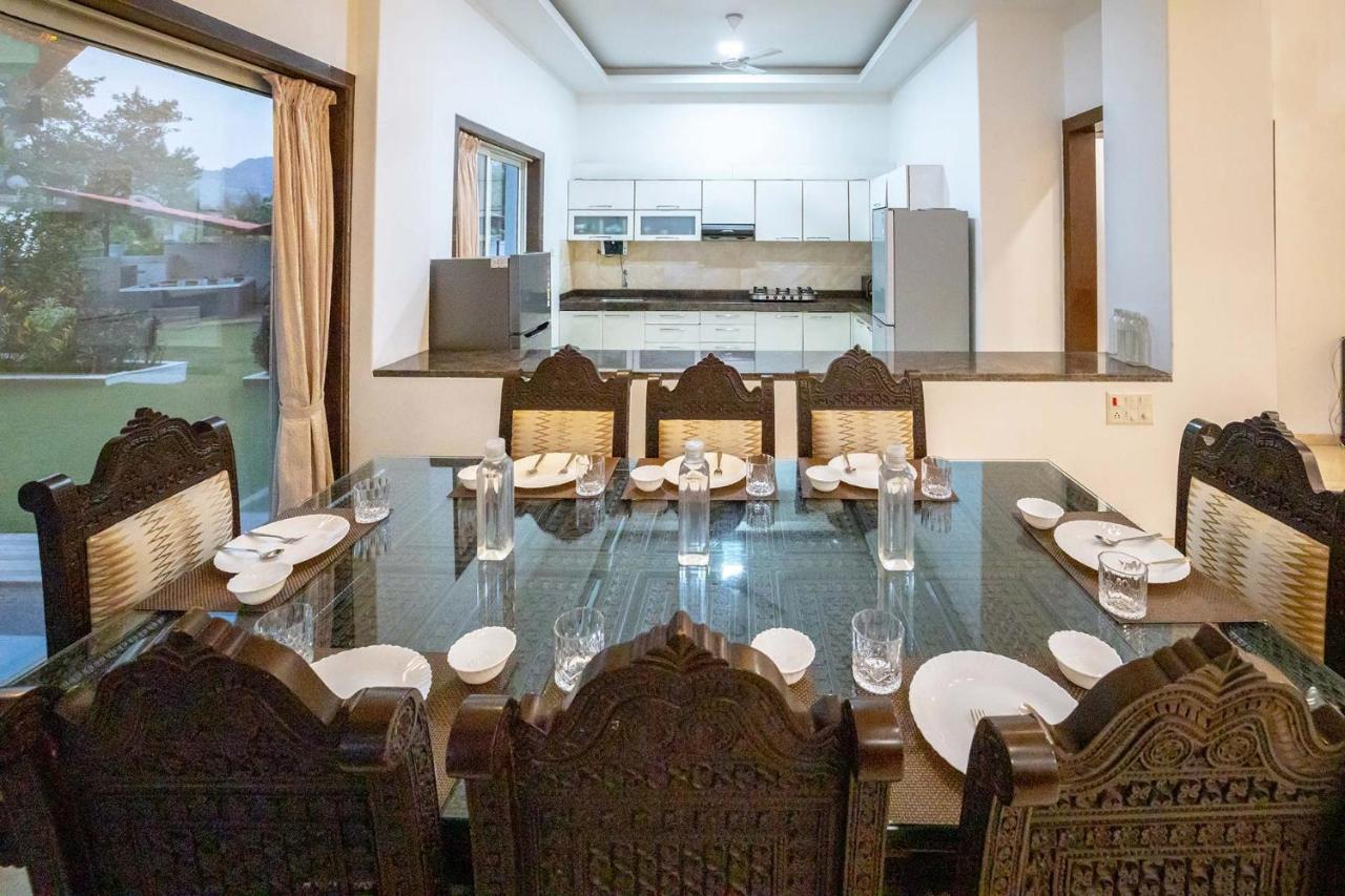 Casa Serenity By Stayvista - Relax With A Pool, Lawn, And Inviting Jacuzzi * Lonavala