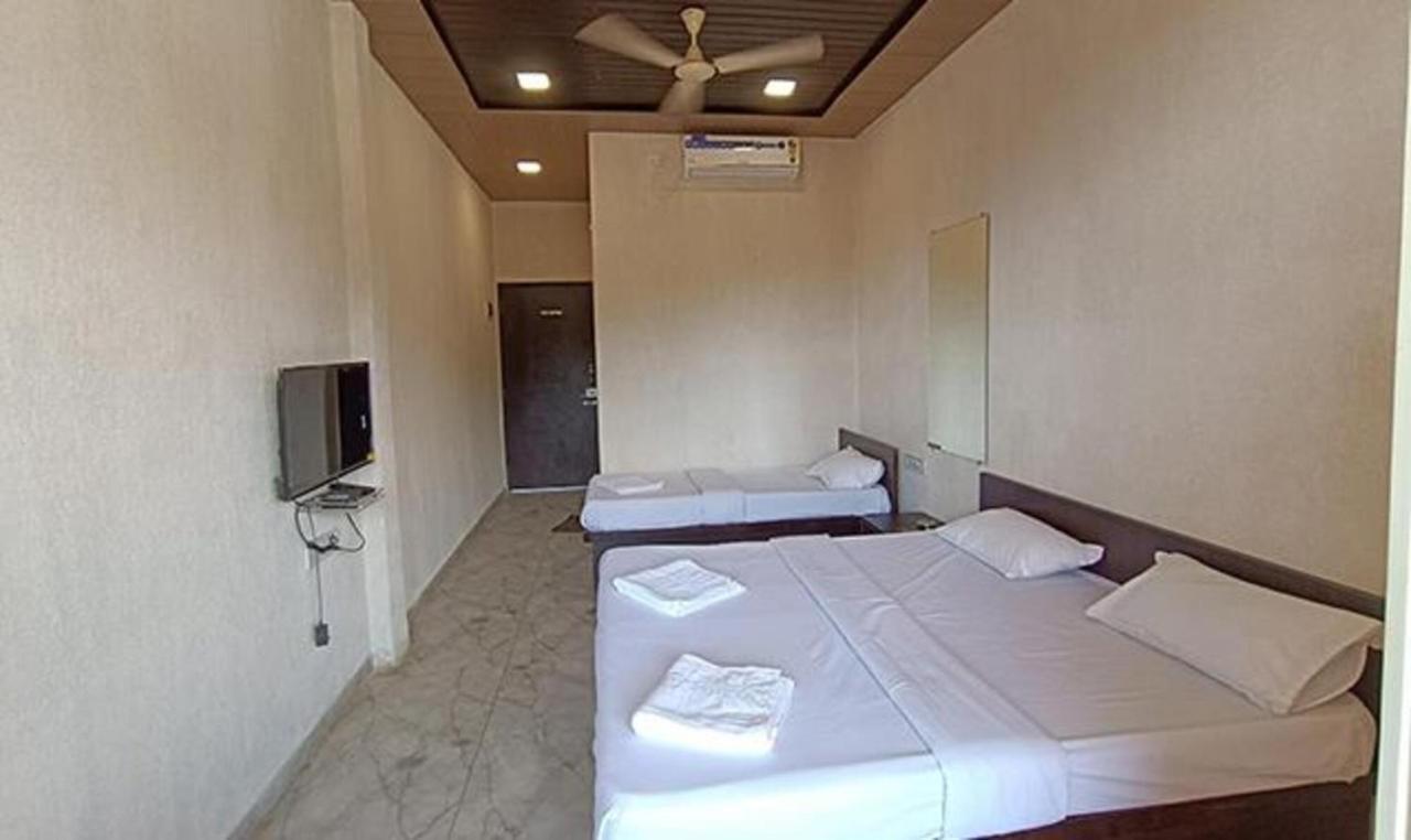 Fabhotel Jalsa