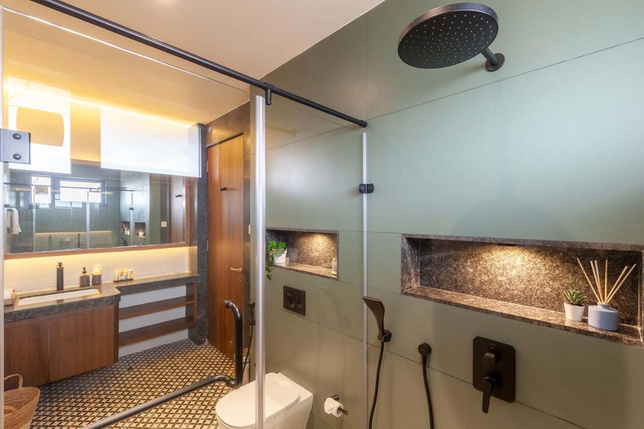 Stayvista's The Barn: Mountain-view Luxury With Infinity Pool & Outdoor Amenities Villa