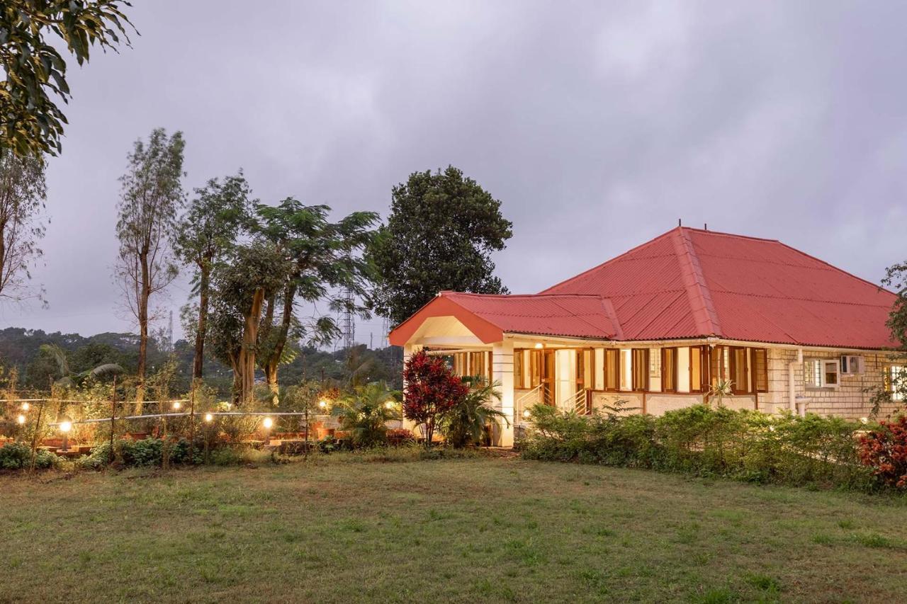 Aangan: Heritage Charm With Pool And Entertainment