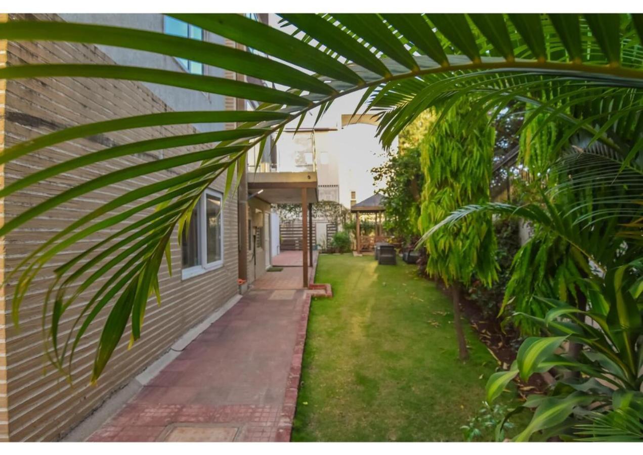 Nestle 5bhk Villa *