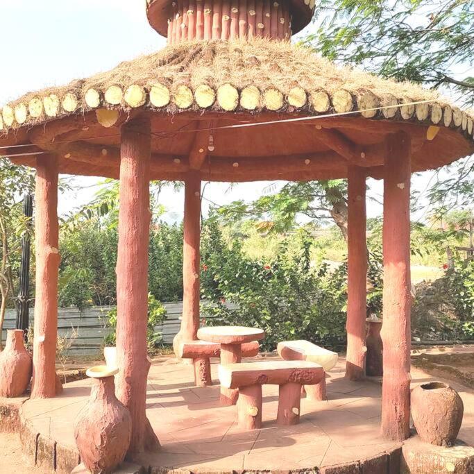 Hill View Villa * Lonavala