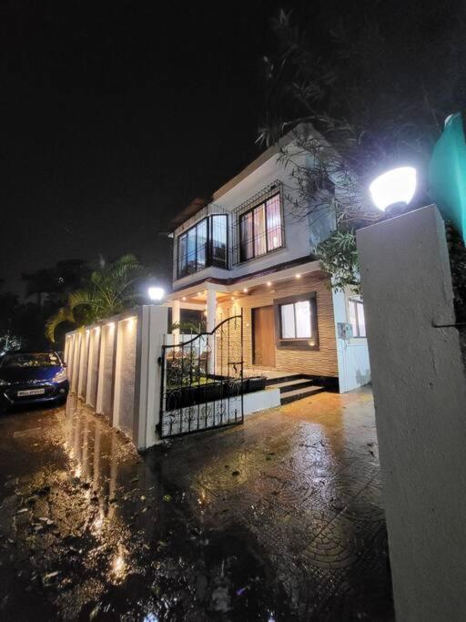 The Perfect Stays Umang Apartment *