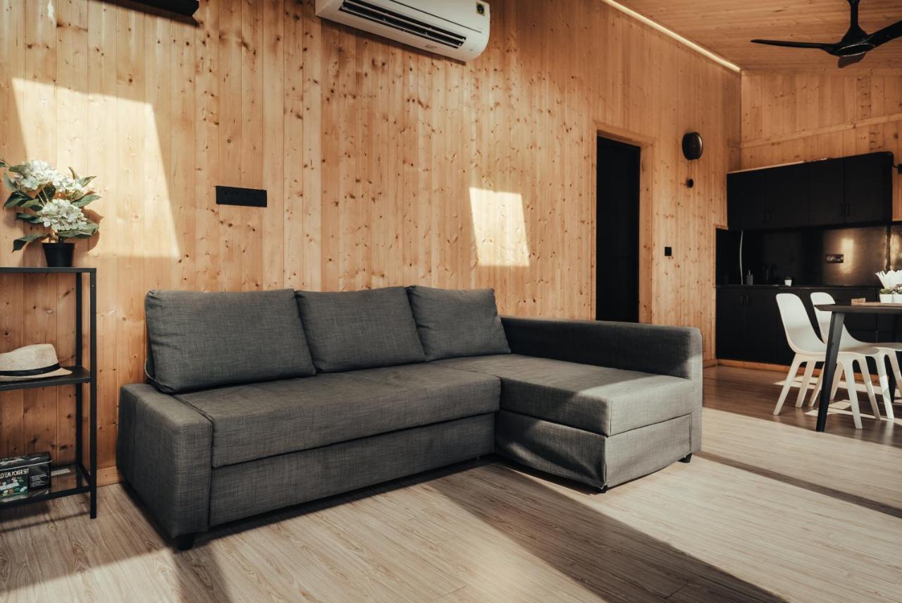 - Homestay Near Pawna Lake, Chalet *