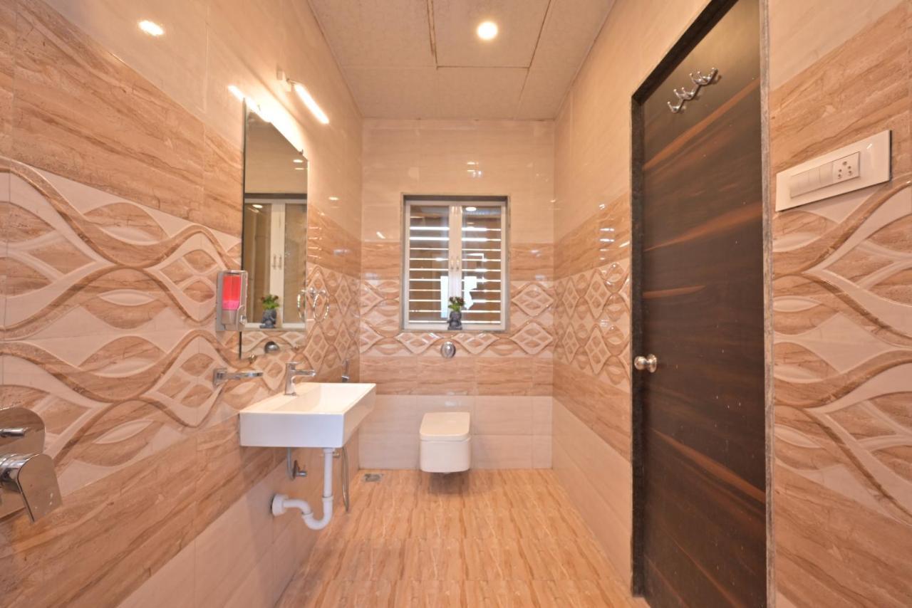 S2 Premium 4 & 8bhk With Swimming Pool Villa