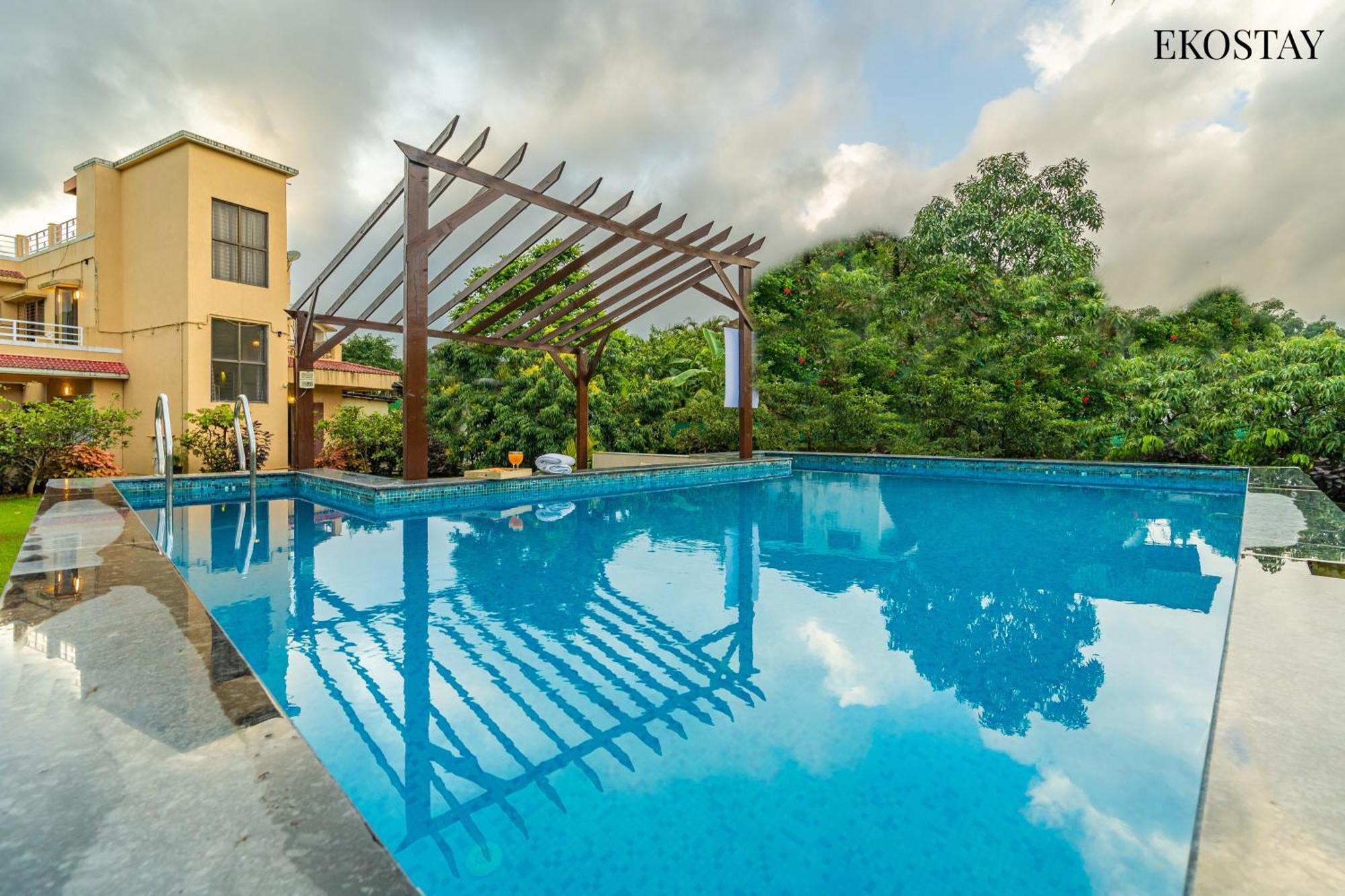 Ekostay Gold - Olive Crest - Spacious Lawn Villa Lonavala