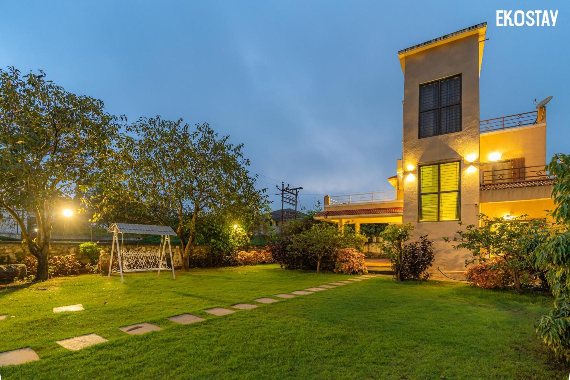 Villa Ekostay Gold - Olive Crest - Spacious Lawn *