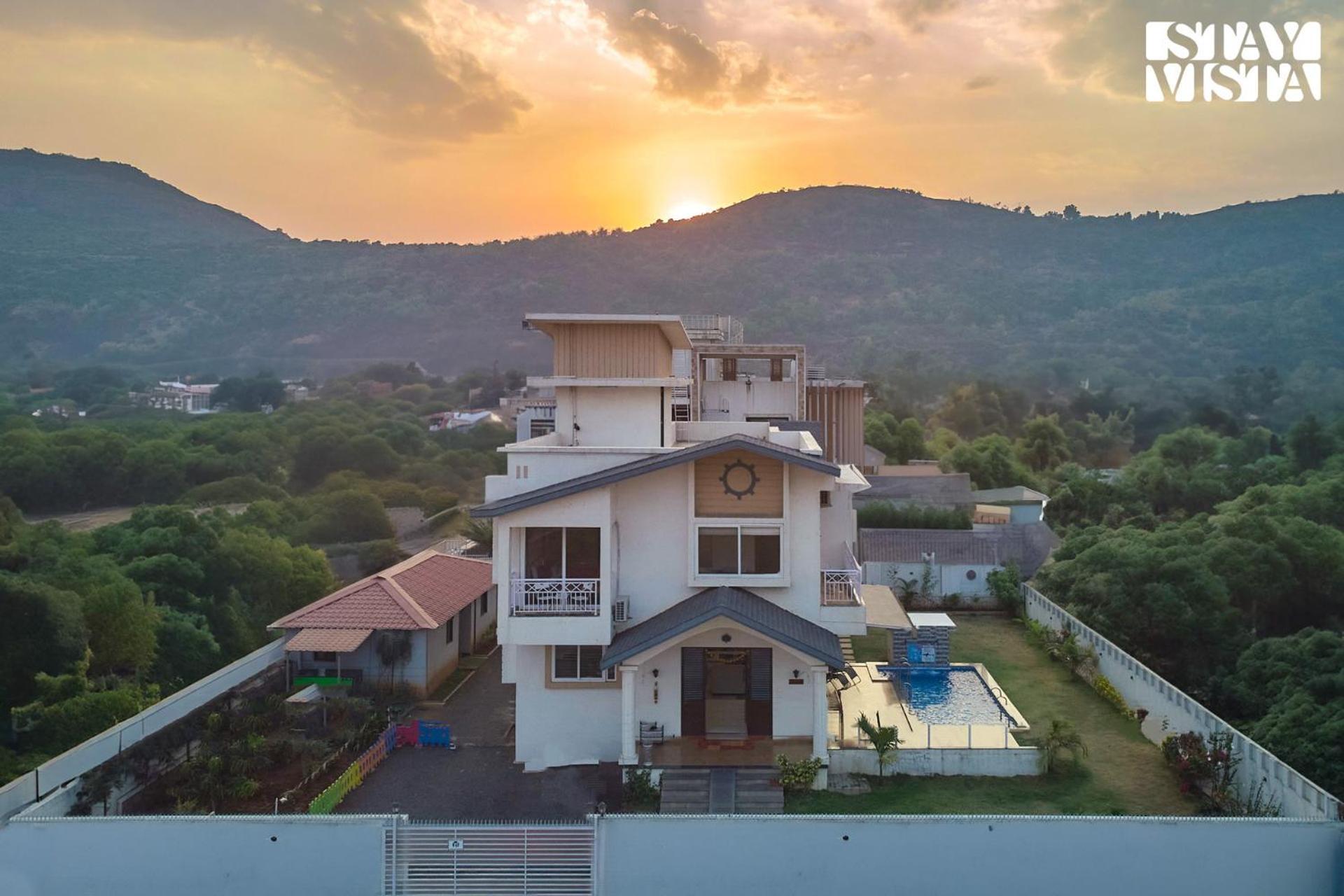Stayvista's Kaarma - Valley-view With Outdoor Pool, Lawn Featuring A Gazebo & Machan Lonavala