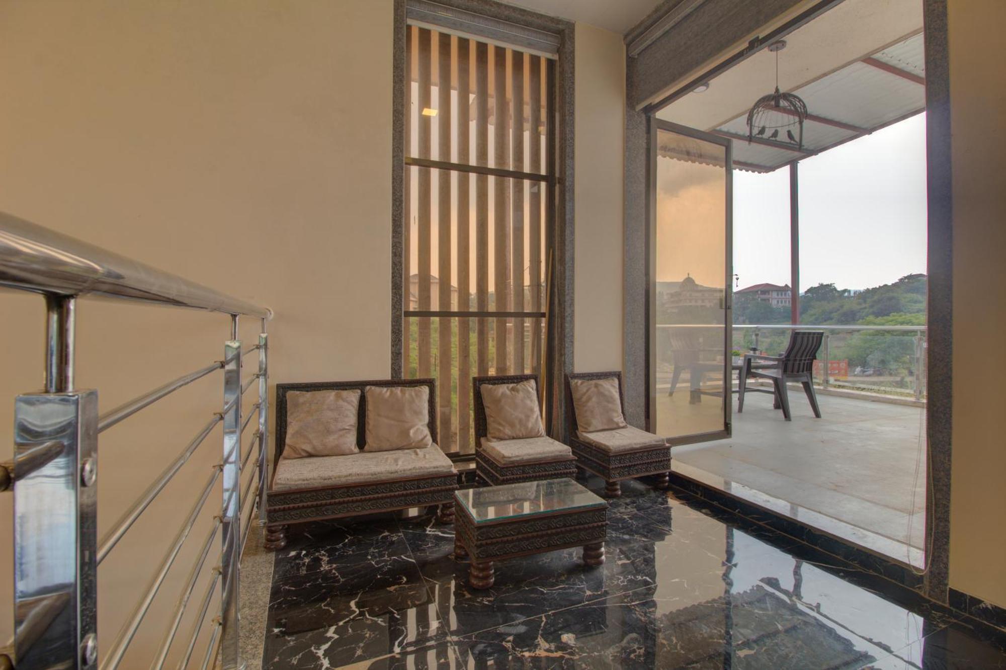 Hotel The Cult By Royara Lonavala
