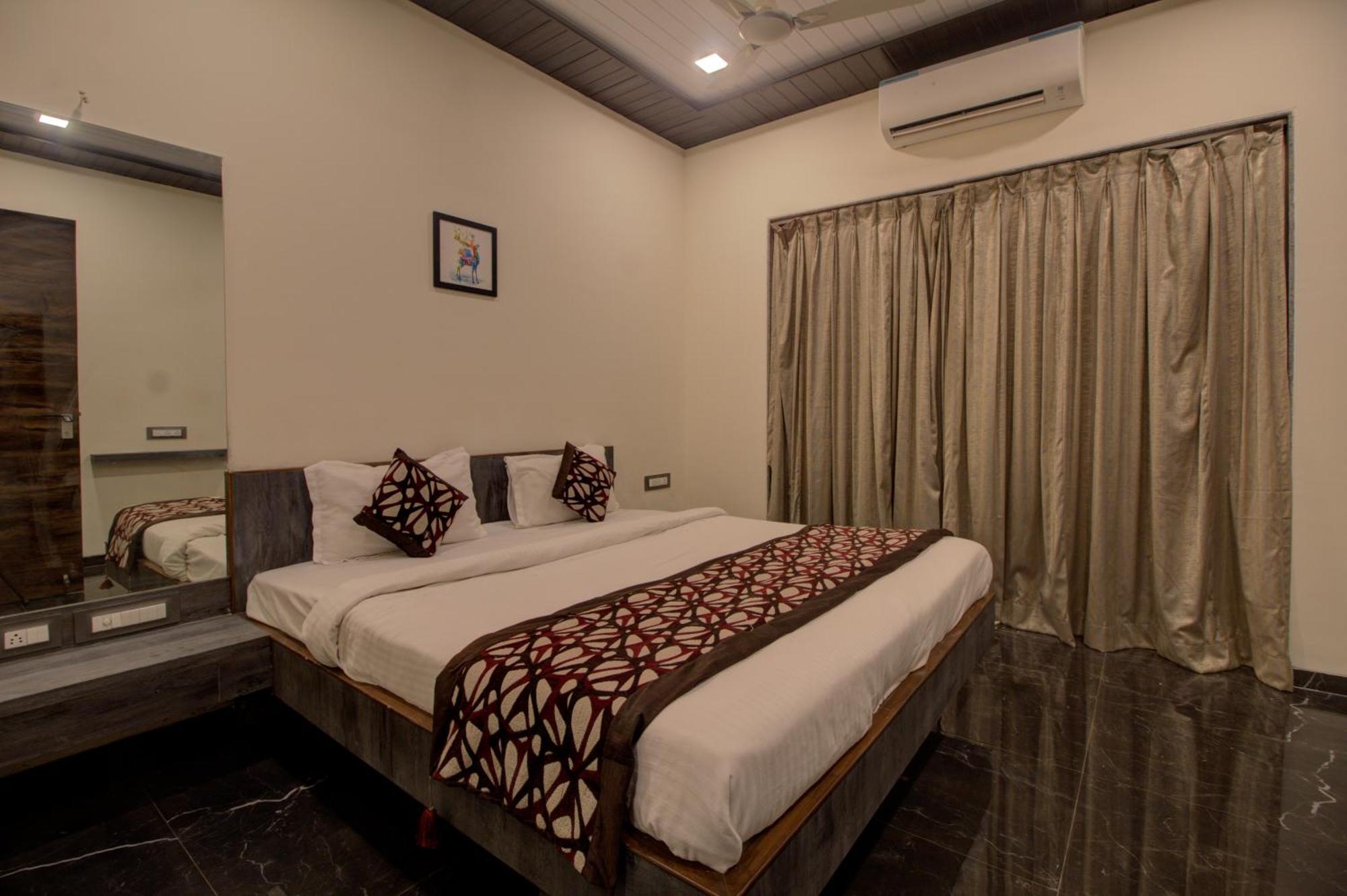 Hotel The Cult By Royara Lonavala