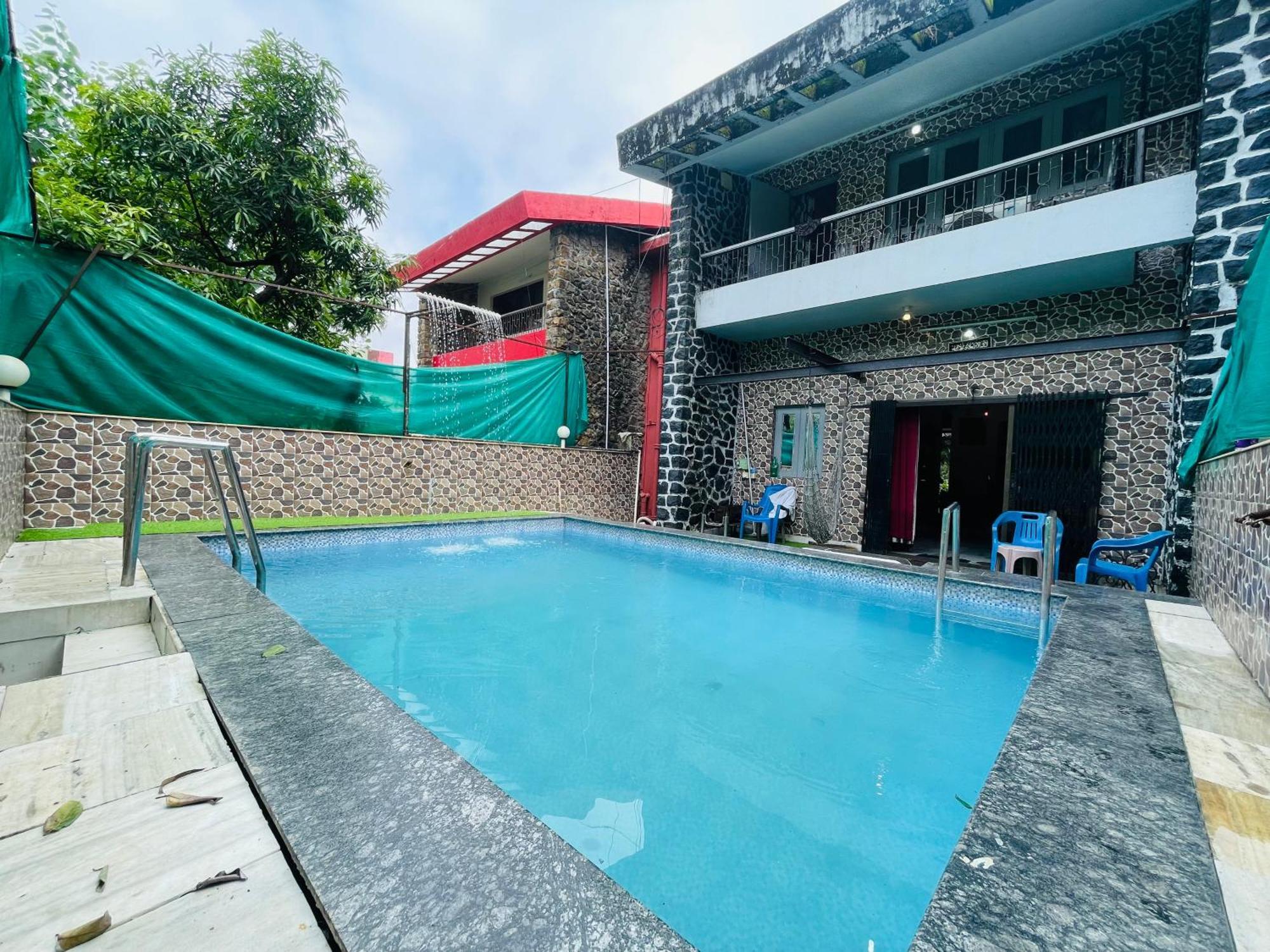 Blue Heaven- 2 Bhk With Private Pool! *
