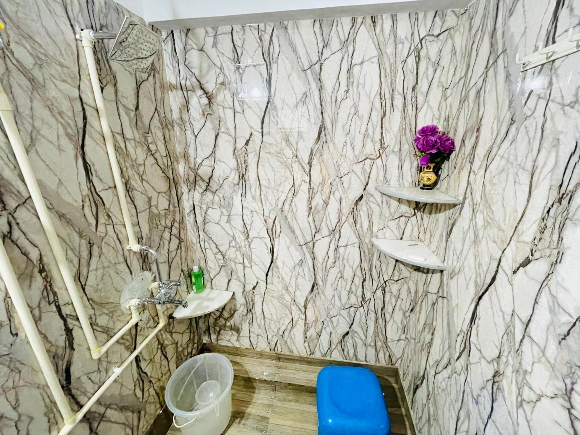 Blue Heaven- 2 Bhk With Private Pool! Holiday home Lonavala