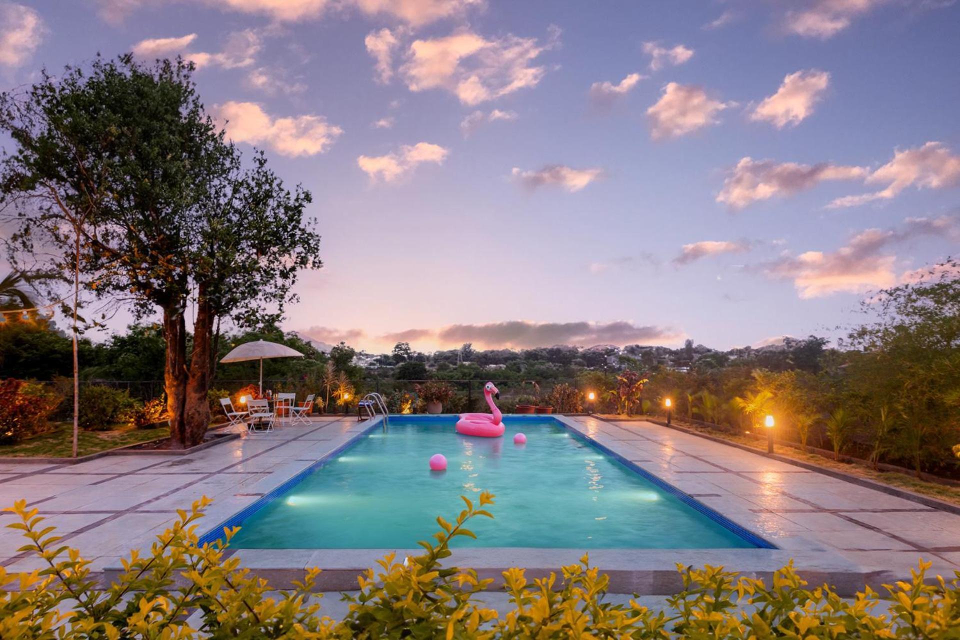 Villa Aangan: Heritage Charm With Pool And Entertainment Lonavala