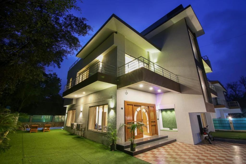 In 4bhk *