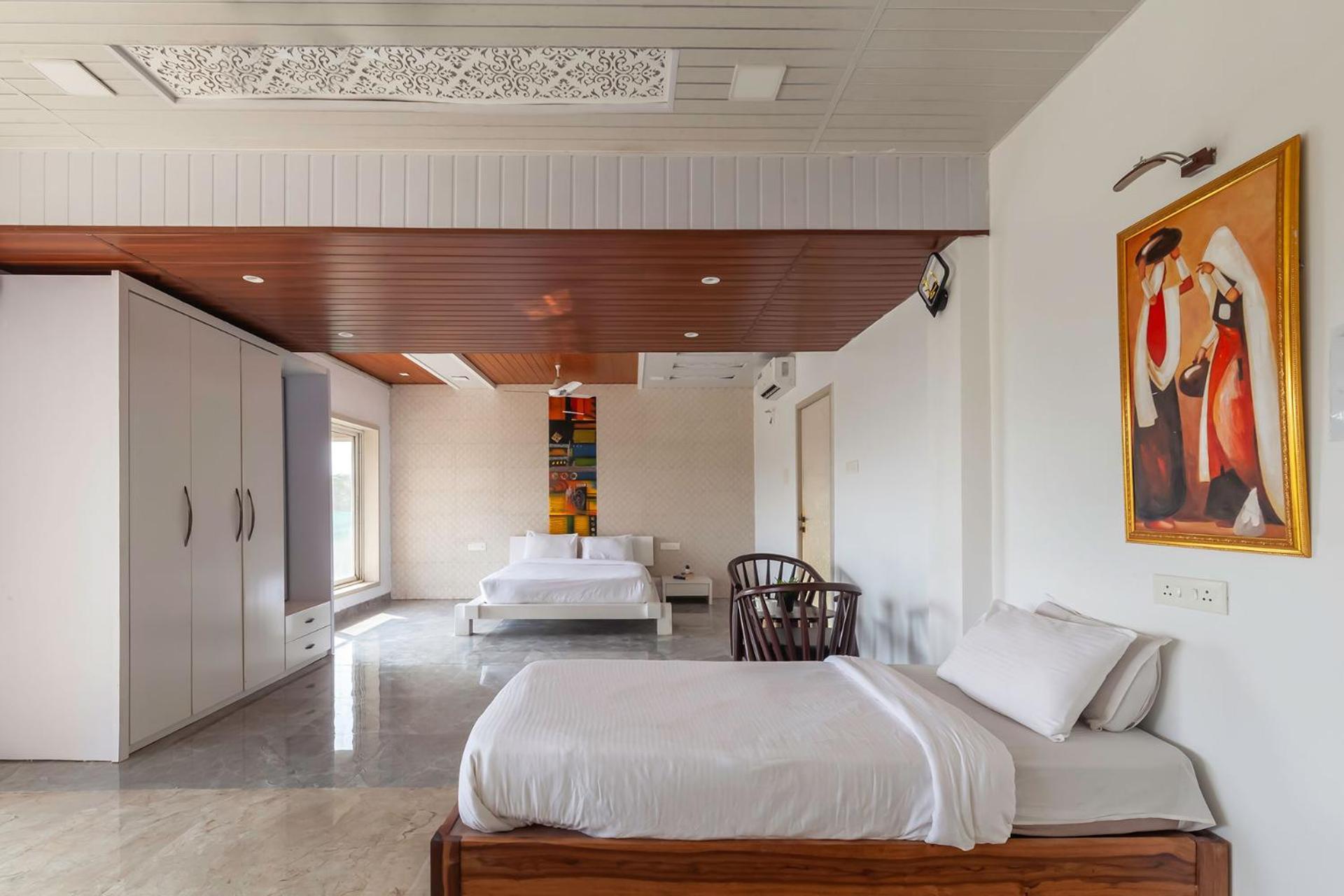 Ayurkutir Villa: Relaxation Oasis With Pool, Gym & Snooker Resort *