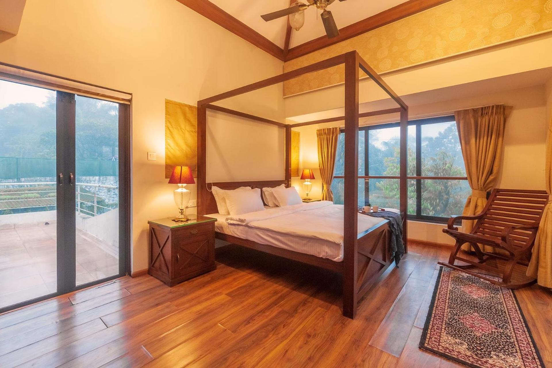 Stayvista's Verona - Enjoy A Heated Pool And Snooker Table For An Unforgettable