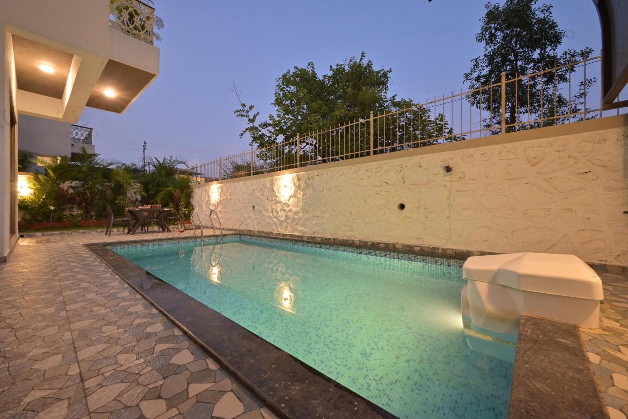 Villa 4 Bedroom Pvt Pool Lonavala
