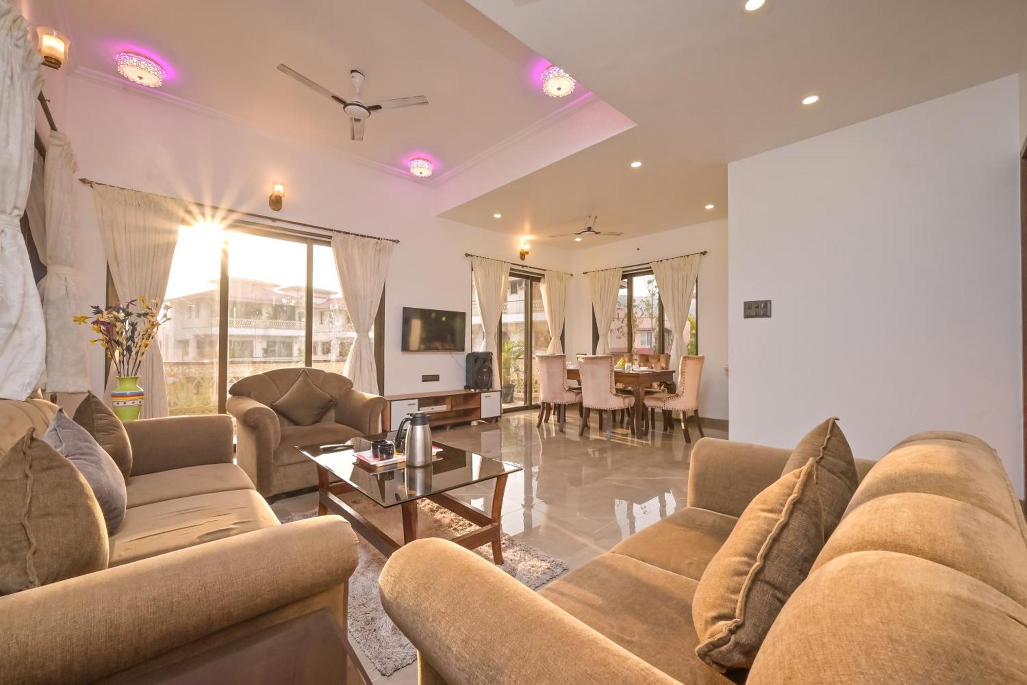 4 Bedroom Pvt Pool Lonavala