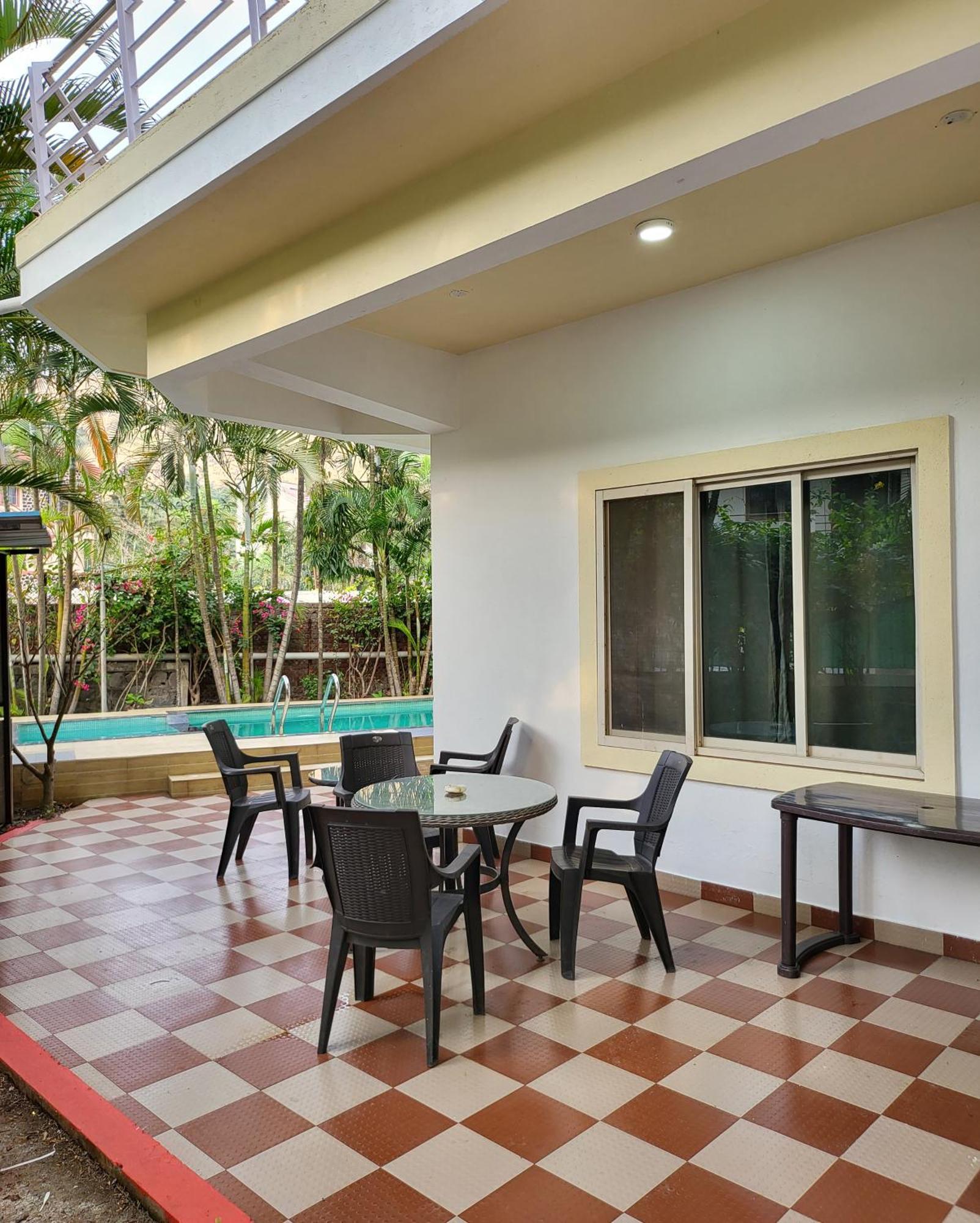 Villa S4 *