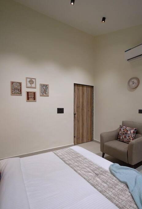 Springwood Victorian Villa, * Lonavala