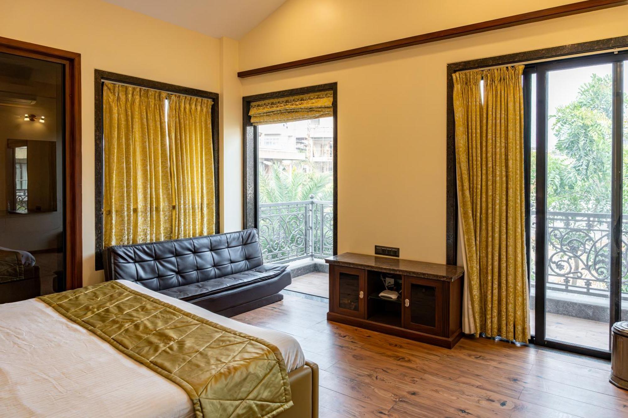 Vesperia Luxury * Lonavala