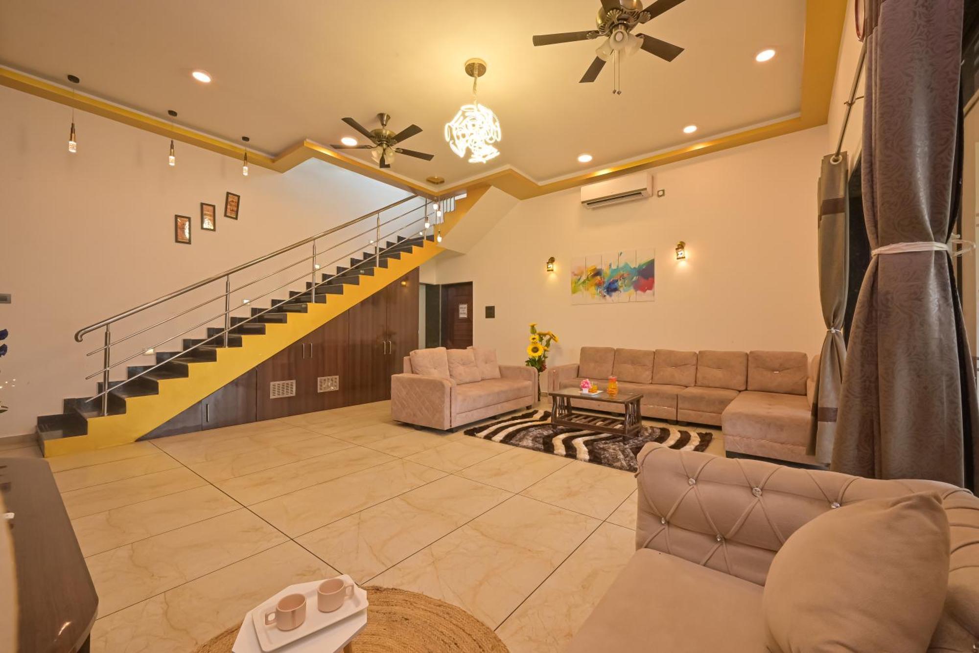 Lifeline - Exquisite Pawna Lakeview Estate With Expansive Infinity Pool Holiday home Lonavala
