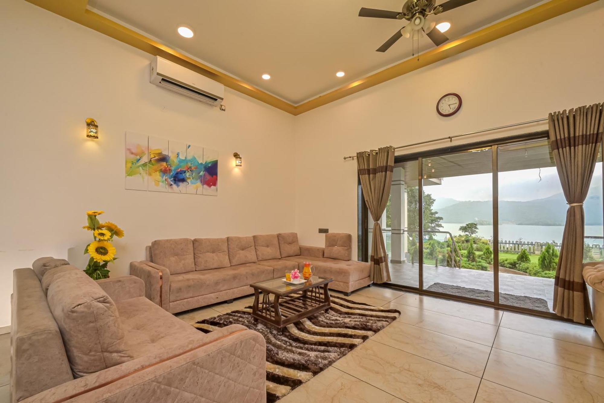 Holiday home Lifeline - Exquisite Pawna Lakeview Estate With Expansive Infinity Pool *