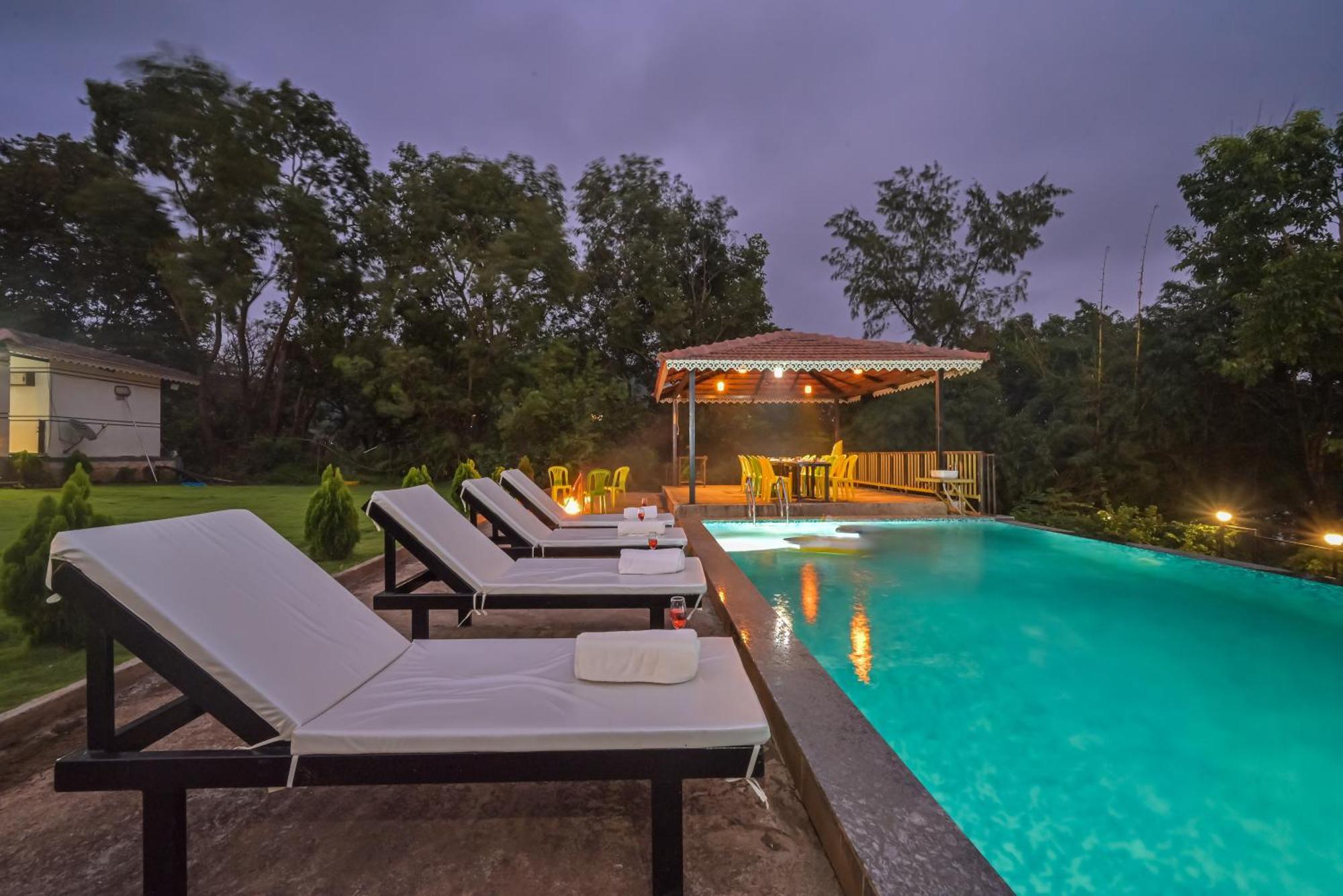 Lifeline - Exquisite Pawna Lakeview Estate With Expansive Infinity Pool Holiday home Lonavala
