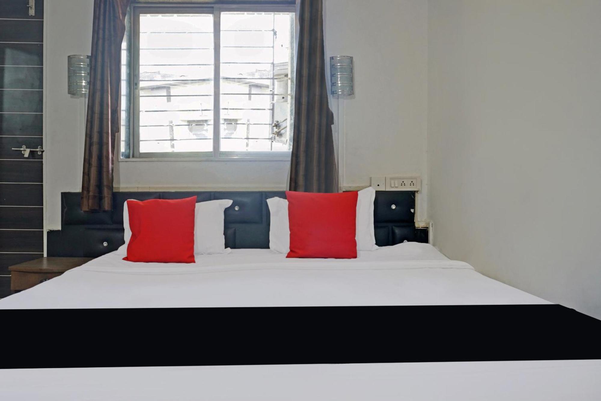 Oyo Sumant Palace 3* Lonavala