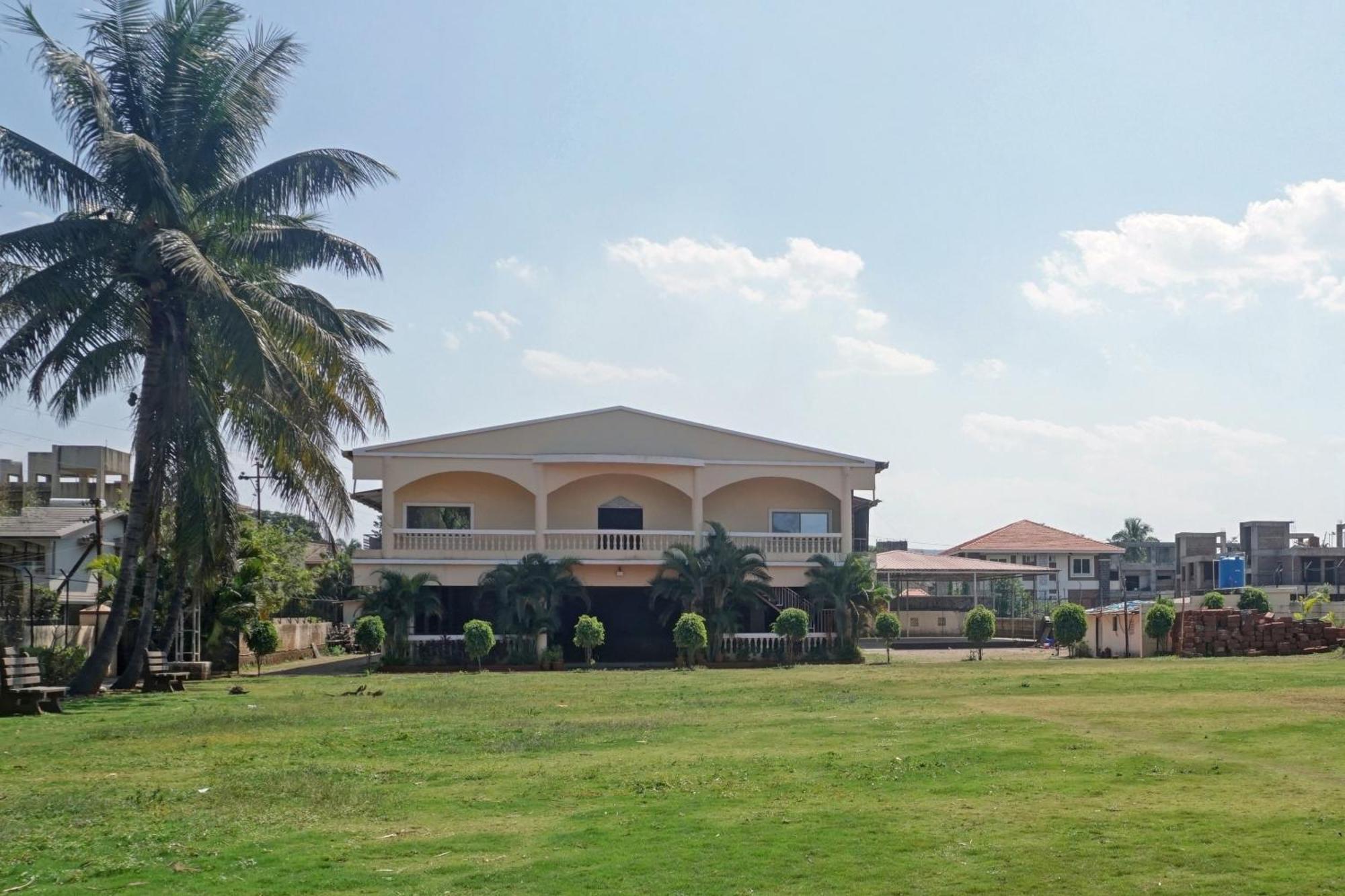 Oyo Sumant Palace Hotel Lonavala