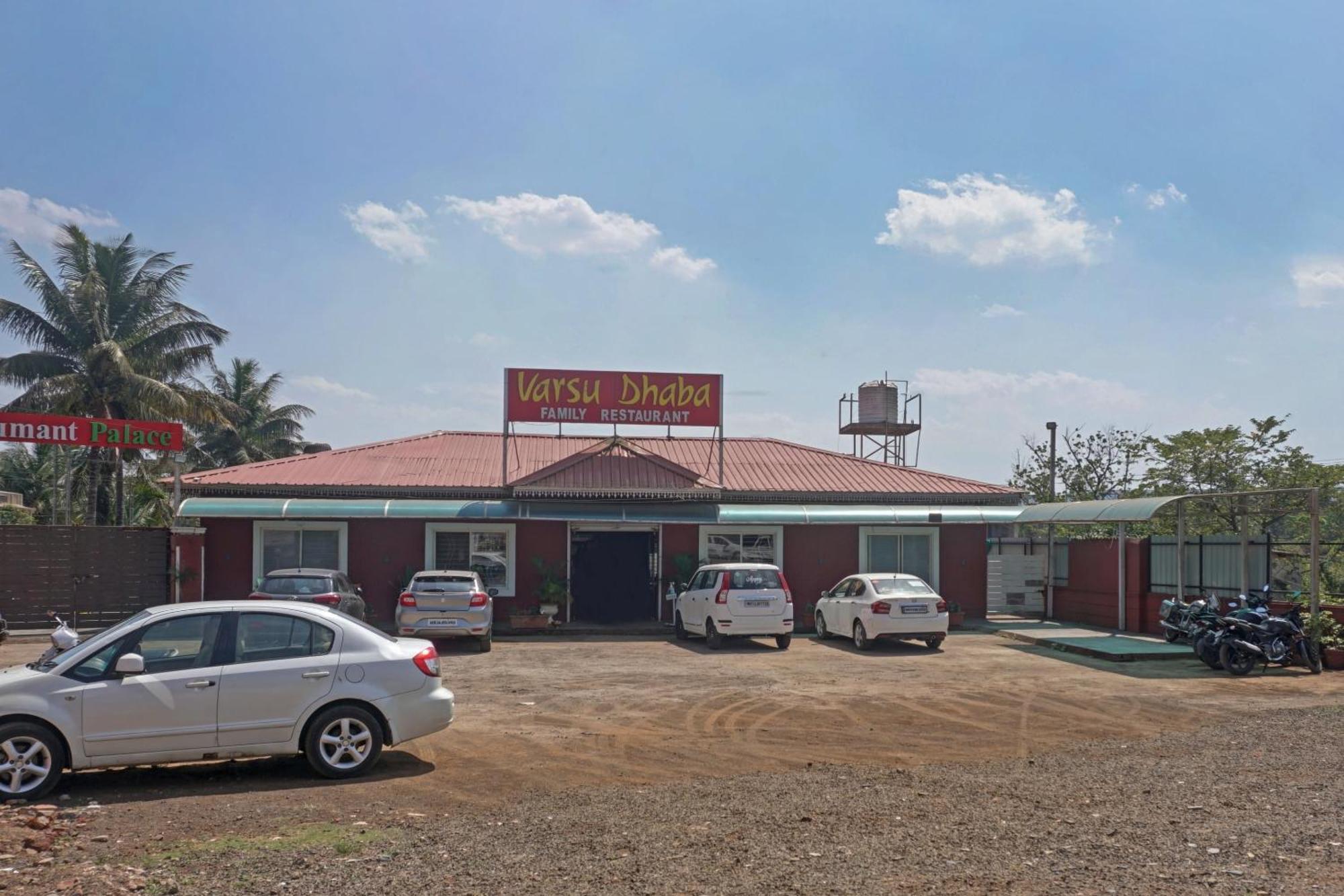 Hotel Oyo Sumant Palace 3*