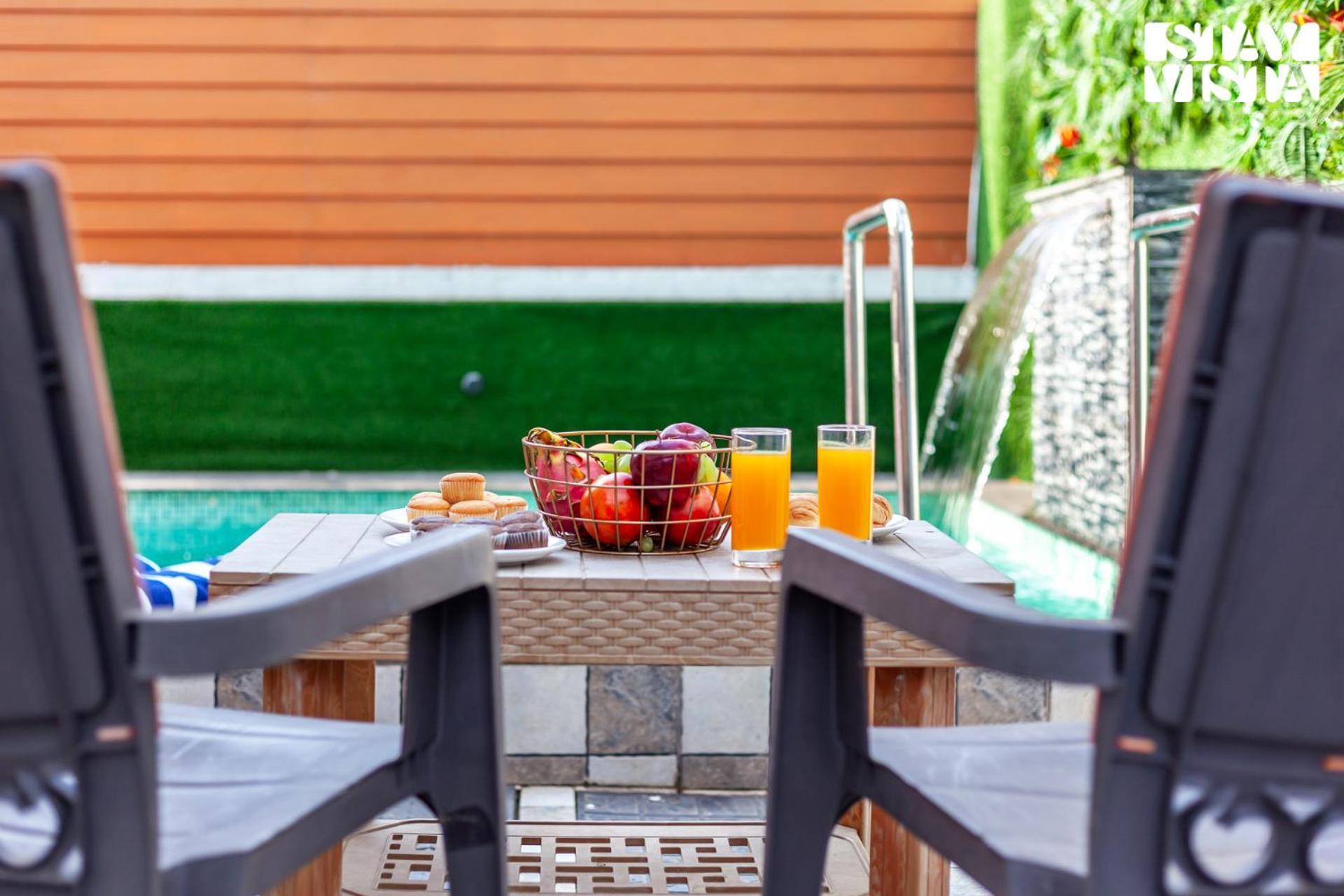 Stayvista's Cosmo Zen - Mountain-view With Pool, Jacuzzi, And Indoor & Outdoor Activities *