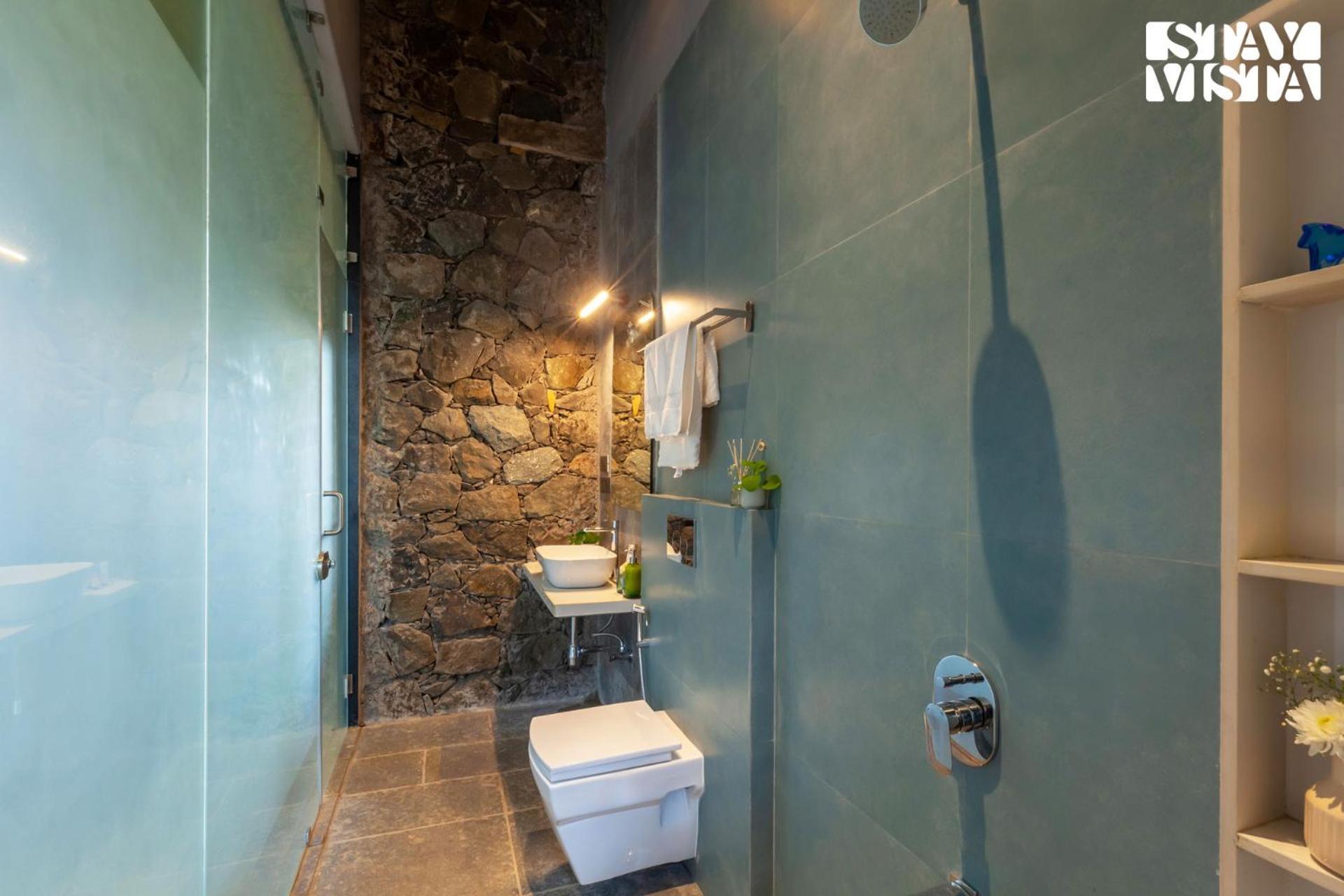 Stayvista's Cobblestone - With Pool View & Indoor-outdoor Activities Villa Lonavala