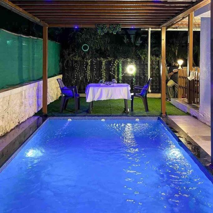 3bhk Glacia With A Private Swimming Pool Near Ekvira Temple *
