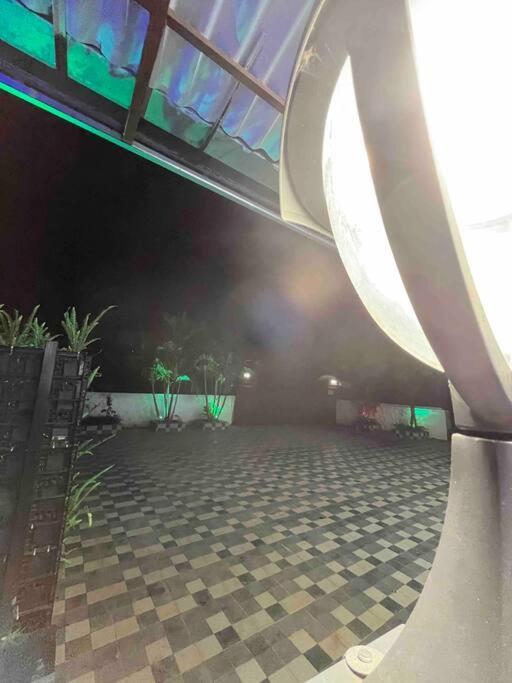 3bhk Glacia With A Private Swimming Pool Near Ekvira Temple Villa