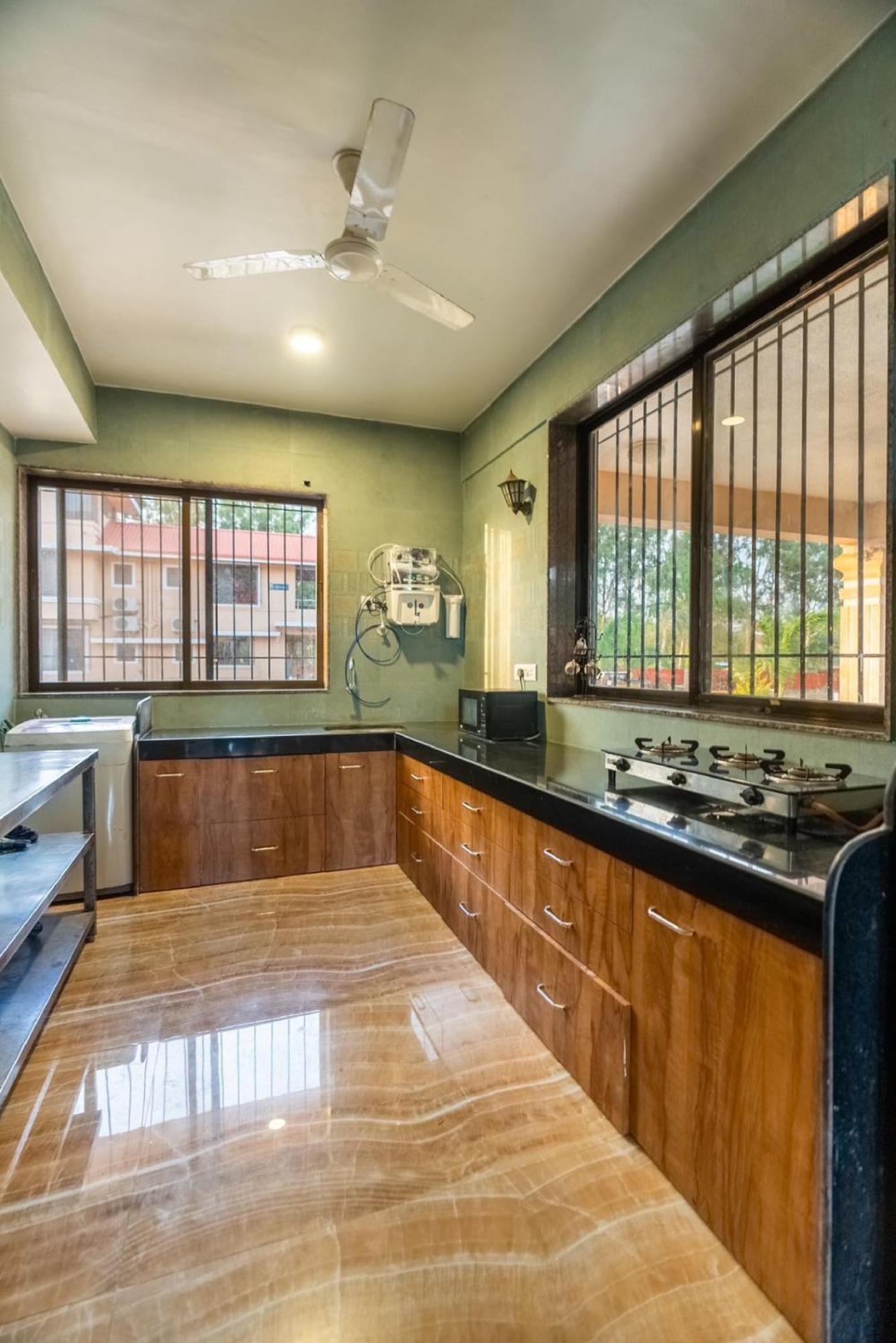 Twin Manor 6bhk Villa