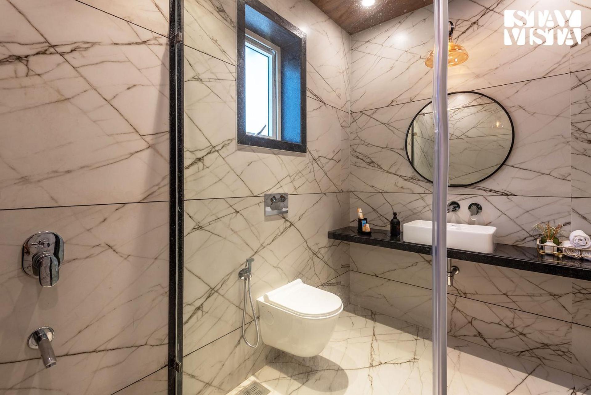 Stayvista At La Nirvana With Pool, Music Speaker & Indoor-outdoor Game Villa
