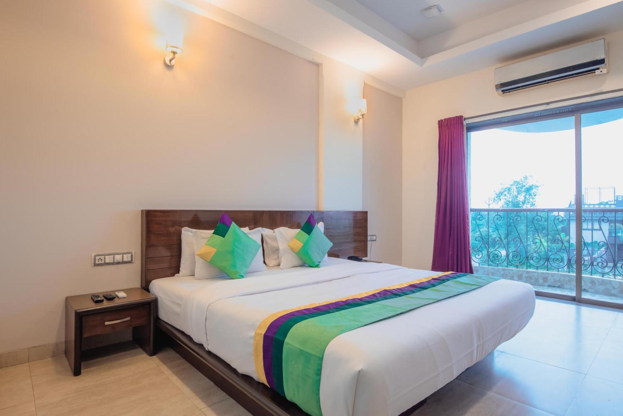 Treebo Reveniir Hotel 3*
