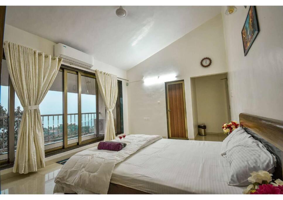 4 Bhk - Night World Fiesta Villa