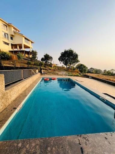 4 Bhk - Night World Fiesta Villa