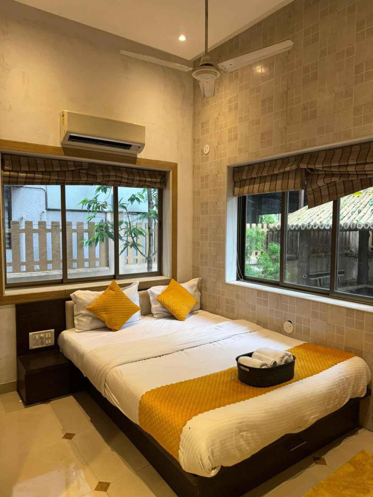 Pp With Rooftop Pool And Bathtub Villa