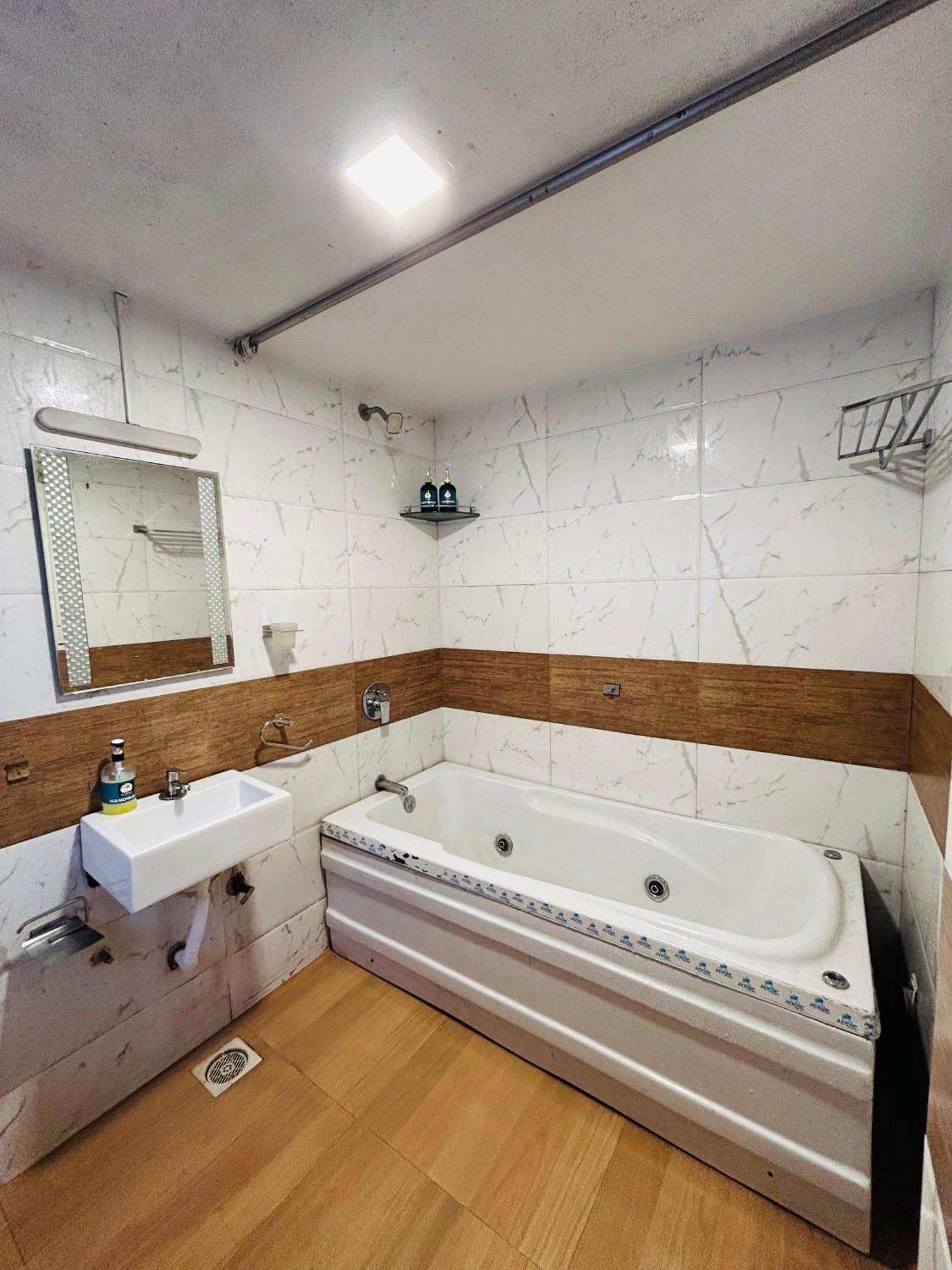 Villa Pp With Rooftop Pool And Bathtub *