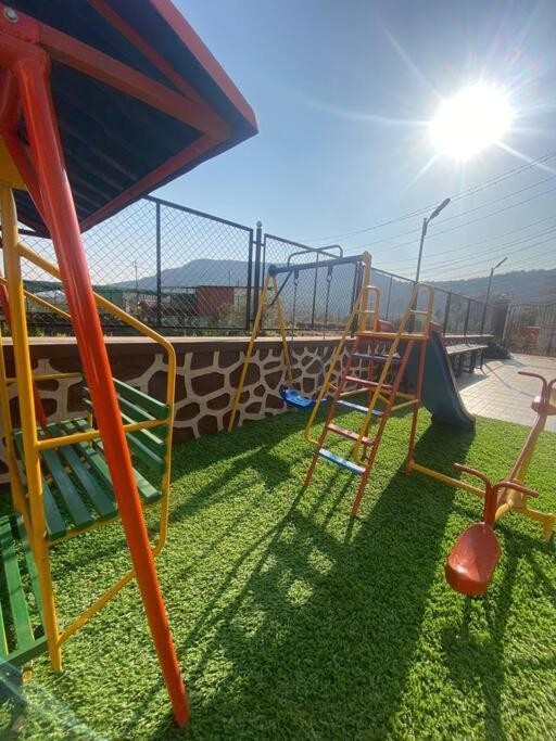 Mount 5 Bhk Luxurious With Private Pool And Full Size Cricket Football Turf