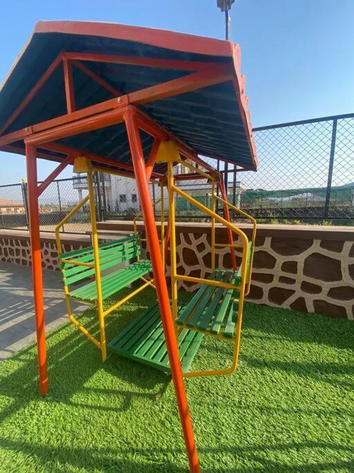 Mount 5 Bhk Luxurious With Private Pool And Full Size Cricket Football Turf Villa *