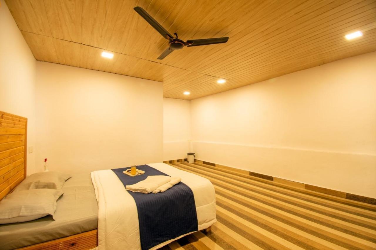 Empyrean Ll 6bhk Ll Ac Ll Samrat Ll Bigger Pool Ii Lonavala
