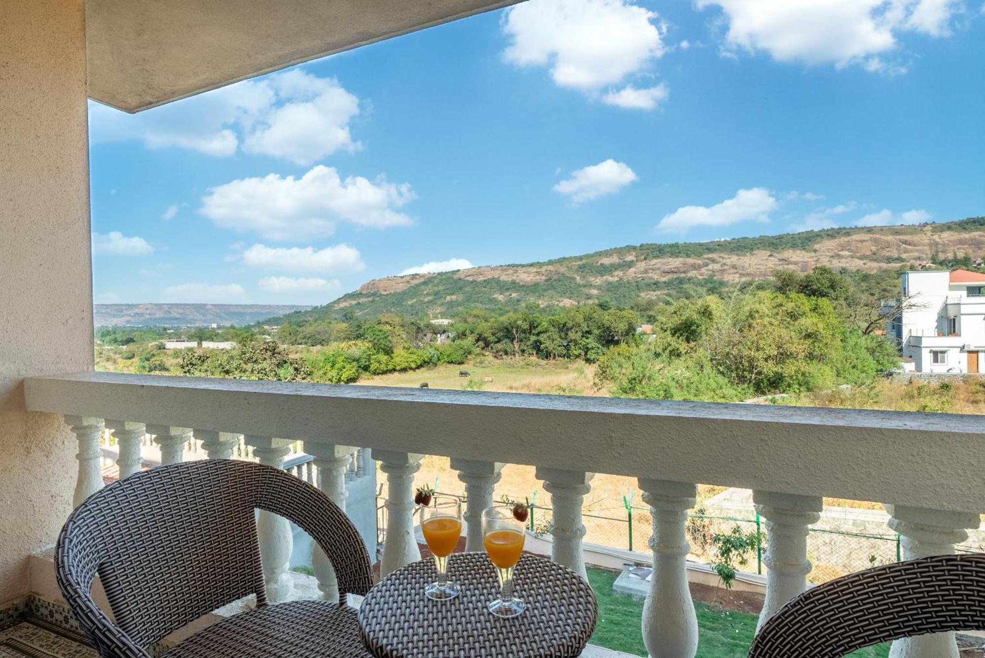 Luxurious- 6bhk Harmony By 23 *