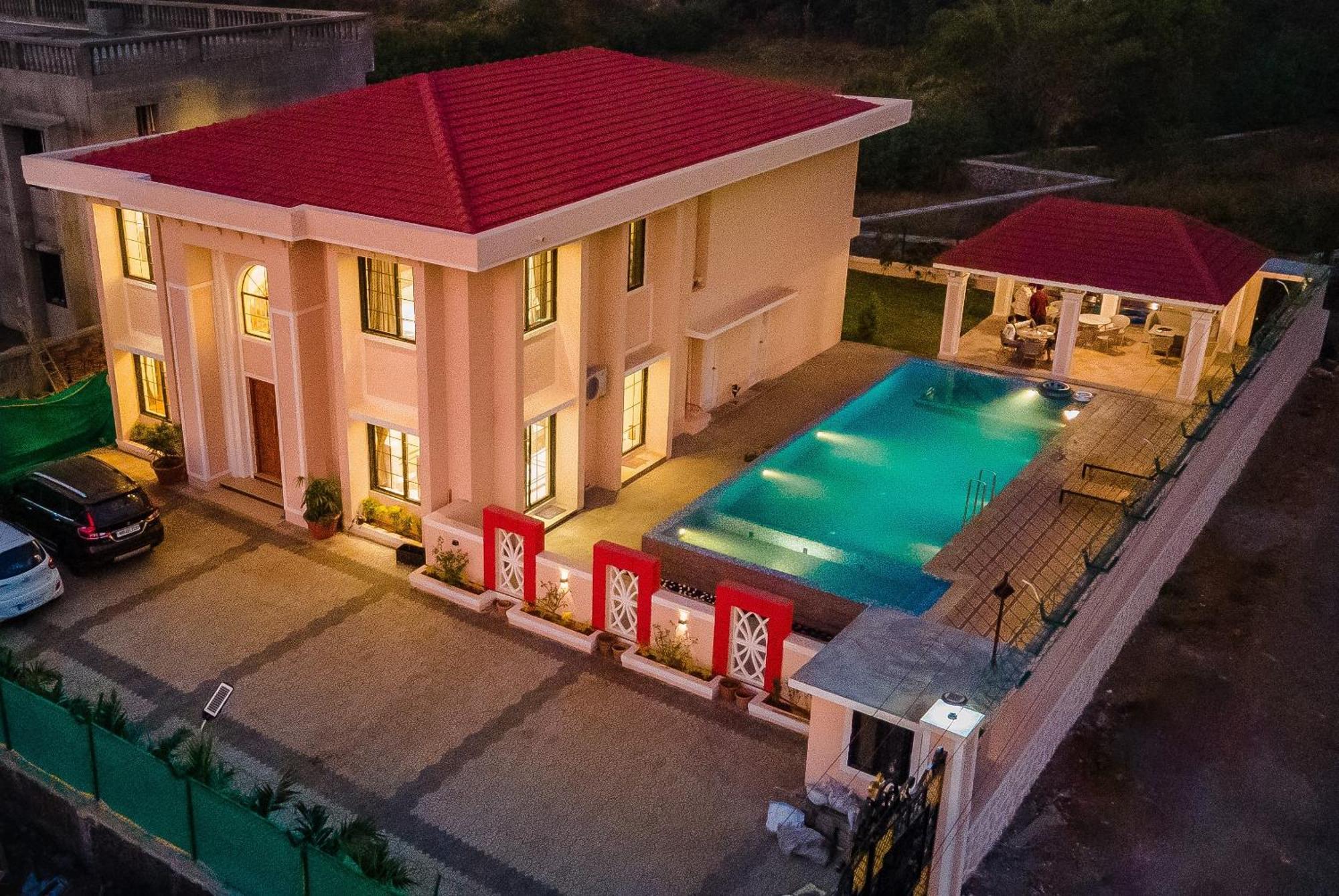 Luxurious- 6bhk Harmony By 23 Villa