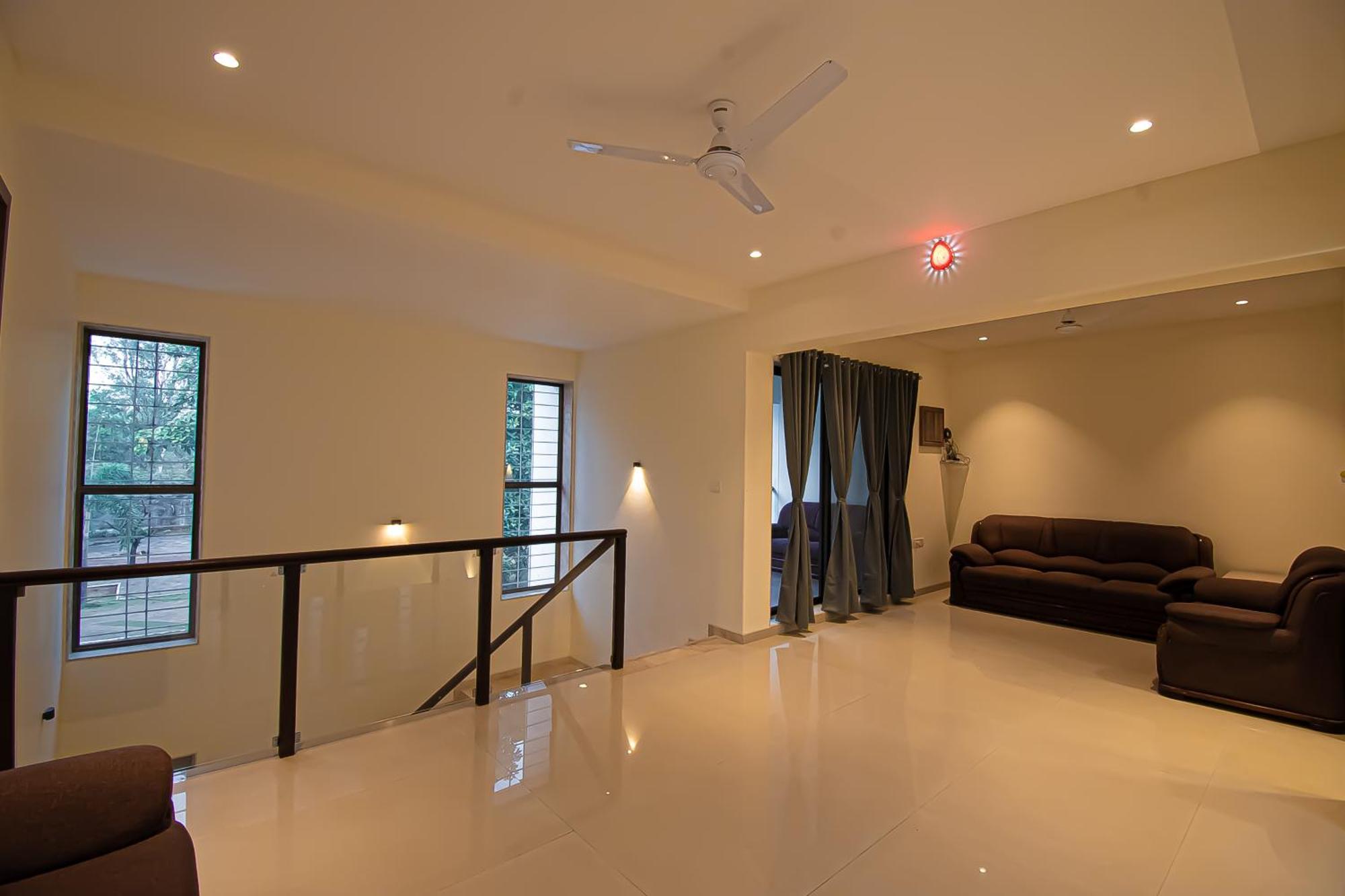 Villa Woods By Mizzle Exotica Premium *