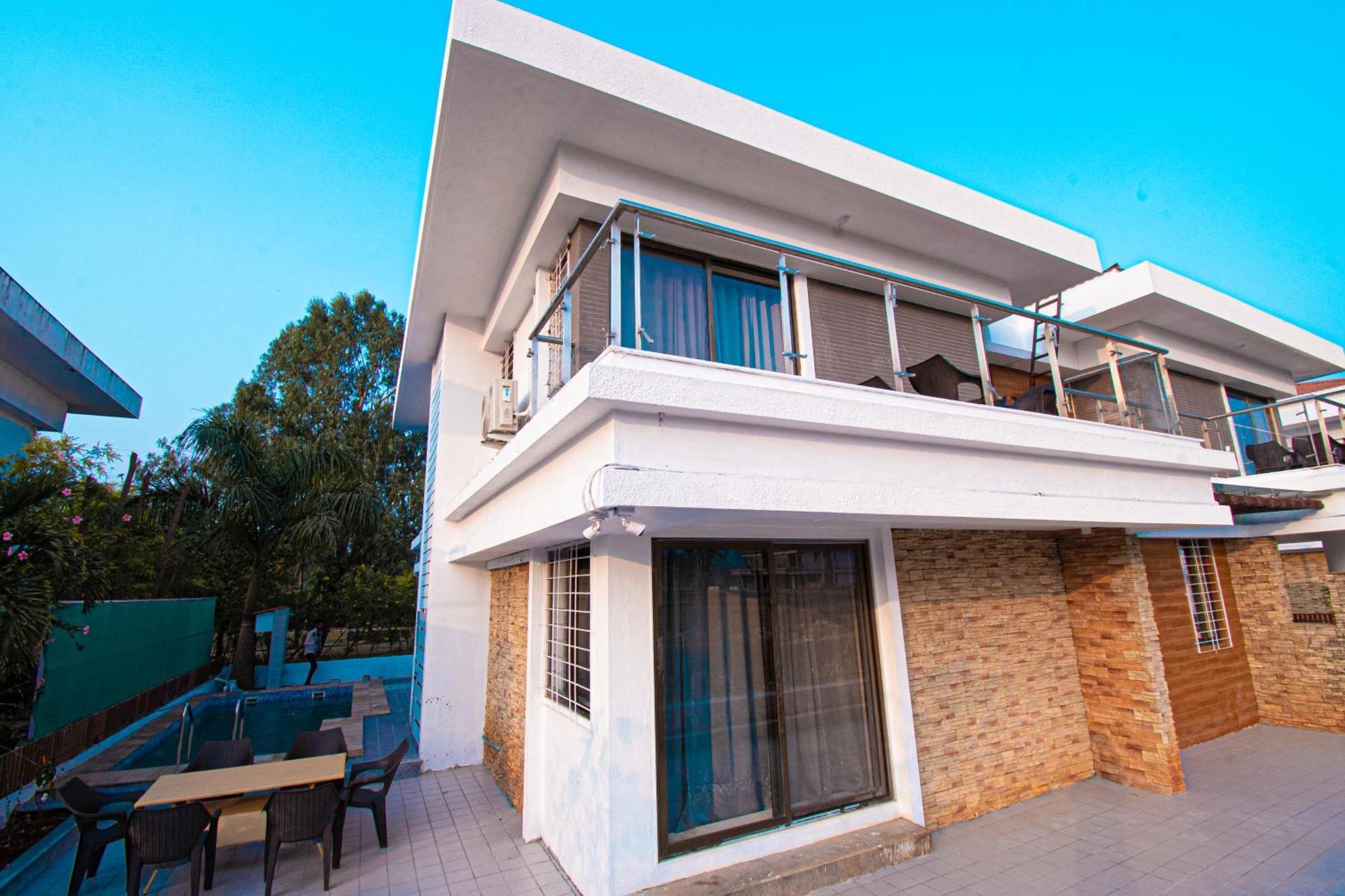 Woods By Mizzle Exotica Premium Lonavala