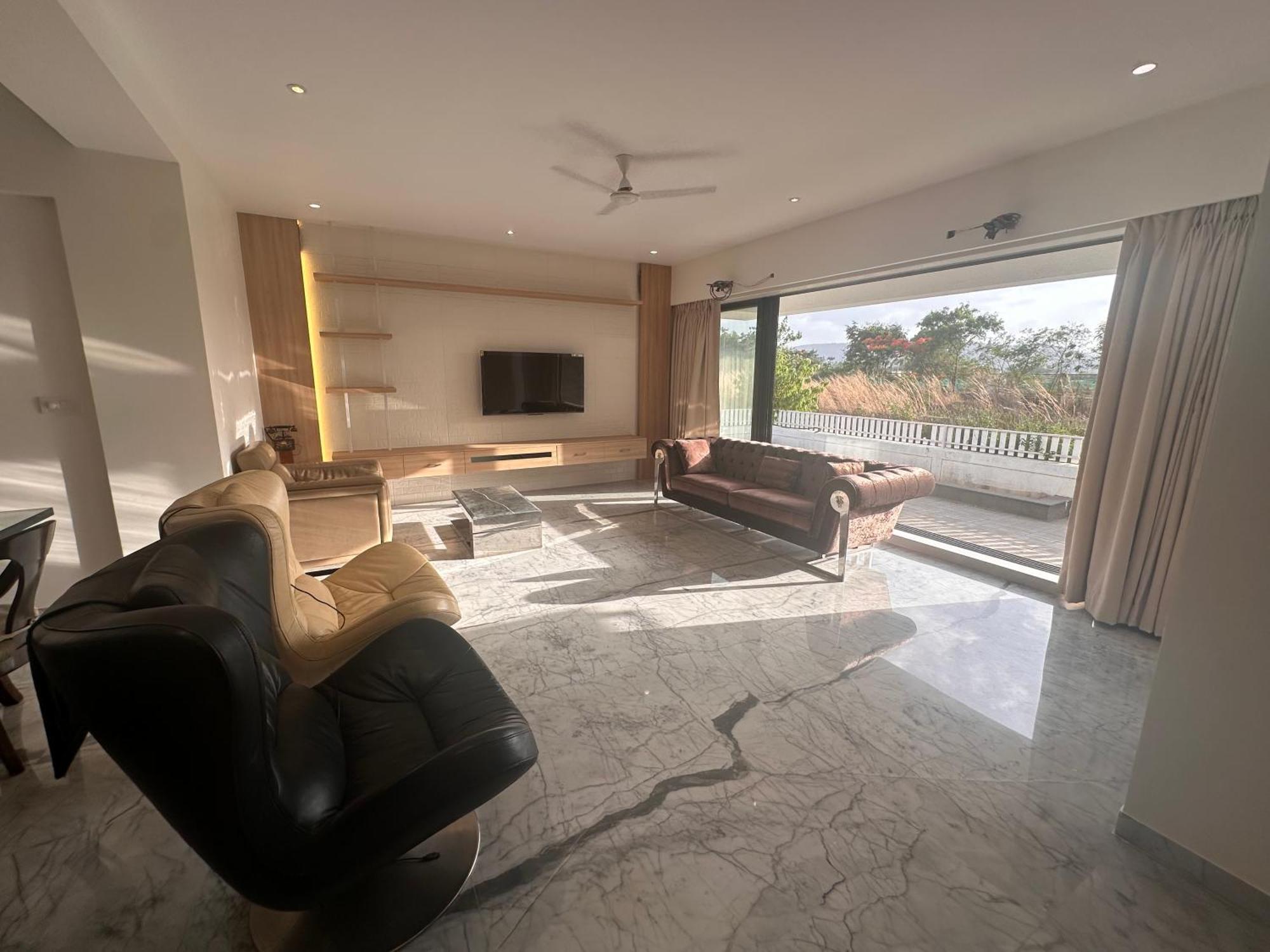Villa Woods By Mizzle Exotica Premium *